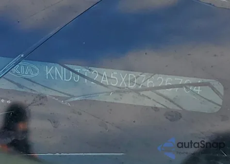 2013 Kia Soul z USA, uszkodzony, nr VIN KNDJT2A5XD7626704